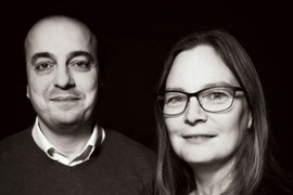 Giáo sư trả tiền cho lính đánh thuê giải cứu sinh viên khỏi tay khủng bố IS