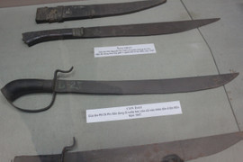 Cuộc truy lùng tên ‘dã thú’ đoạt mạng 50 người bằng ‘thanh kiếm kỳ dị’