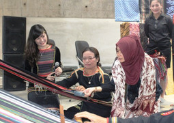 Đắk Lắk: Nghệ thuật Batik ít người biết của Indonesia xuất hiện tại Bảo tàng Thế giới cà phê