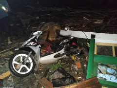 Clip: Người dân Indonesia tháo chạy khi sóng thần ập tới trong đêm