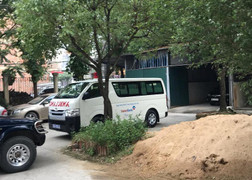 Thanh Hóa: Hàng loạt xe cứu thương chở lãnh đạo đi dự hội nghị?