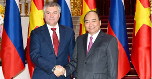 Thủ tướng Nguyễn Xuân Phúc tiếp Chủ tịch Duma quốc gia Nga