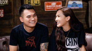 Hotgirl Kelly Nguyễn bị gia đình ngăn cấm vì yêu Khắc Việt