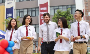 Tốt nghiệp tại nước ngoài, cử nhân y khoa phải học thêm văn bằng bổ sung để hành nghề ở Việt Nam