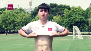 Video: Duy Mạnh khoe cơ bắp tuyệt đẹp trong màn giới thiệu áo đấu ở Asian Cup