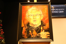 Video: Tranh chân dung ông Park Hang Seo đấu giá được gần 250 triệu đồng