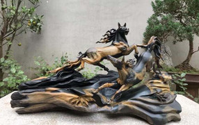 Mãn nhãn những tác phẩm đẹp đến khó tin từ gốc cây trên cao nguyên đá