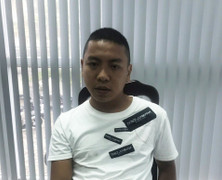 Người dân tóm gọn kẻ cướp điện thoại của du khách nước ngoài ở Đà Nẵng