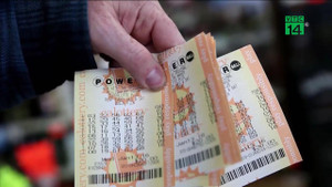 Quên tấm vé trúng hơn 23 tỷ đồng trên ô tô suốt 2 tháng và cái kết bất ngờ