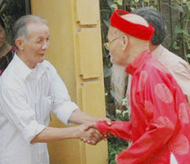 Nguồn gốc và ý nghĩa của tục xông đất đầu năm