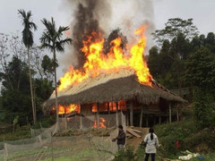 Nghi vấn trẻ nhỏ nghịch lửa gây hỏa hoạn, hộ nghèo mất nhà trước Tết