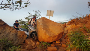 Những chướng ngại vật ‘khủng’ trên đường lên bán đảo Sơn Trà