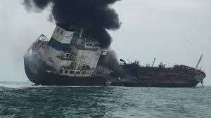 Tàu gắn cờ Việt Nam bốc cháy ngoài khơi Hồng Kông, 1 người thiệt mạng