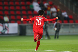 HLV Iraq: Trong bóng đá, không có may mắn thì không thắng được