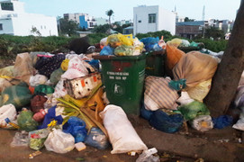 Dân Đà Nẵng chặn xe vào bãi rác phản đối ô nhiễm: Chính quyền cử người đến sống cùng