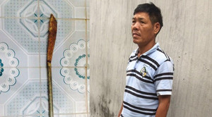Khởi tố kẻ cầm dao xông vào trụ sở ủy ban phường tìm lãnh đạo 'nói chuyện'