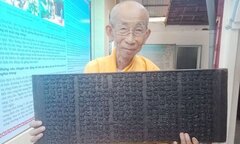 Bí ẩn bộ kinh trên 300 năm tuổi được xem là quý hiếm và trọn vẹn duy nhất trên thế giới