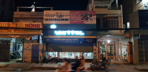 Truy tìm kẻ ném mìn, dùng súng cướp 40 triệu đồng của cửa hàng Viettel ở Đà Nẵng