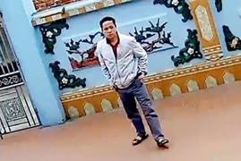 Camera ghi hình kẻ phá khóa két sắt, trộm hàng trăm triệu đồng chỉ trong vài phút ở Hà Nam