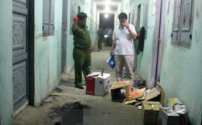 Mâu thuẫn với người tình kém 13 tuổi, người phụ nữ bị đâm chết