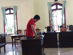 Lấy cắp dữ liệu thẻ Visa mua điện thoại, thanh niên trả giá bằng 3 năm tù