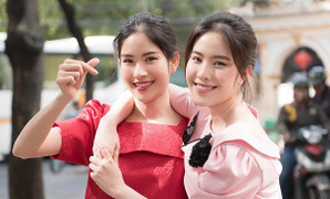 Sau nhiều ồn ào, Nam Em rạng rỡ cùng chị gái Nam Anh vui vẻ dạo phố