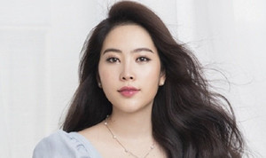 Nam Em: 'Nhiều thiếu gia và đại gia ngỏ lời, nhưng tôi chưa mở lòng'