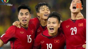 Mạng xã hội nổ tung sau kỳ tích của tuyển Việt Nam