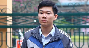 Bác sĩ Hoàng Công Lương bị đề nghị mức án đến 42 tháng tù