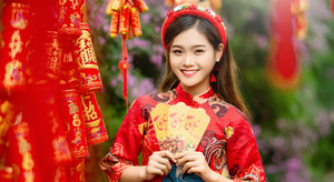 Nữ sinh Kinh tế Quốc dân khoe sắc trong bộ ảnh áo dài đón Tết Kỷ Hợi