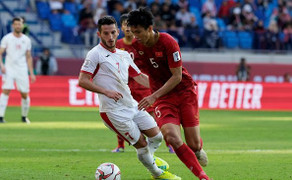 Báo châu Á: Đoàn Văn Hậu ấn tượng nhất trận Việt Nam vs Jordan