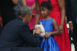 Người 'trở về từ năm 2045' chỉ đích danh Tổng thống cuối cùng của Mỹ