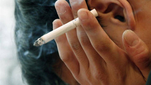 Liên tiếp phát hiện khách lén lút hút thuốc trong nhà vệ sinh máy bay