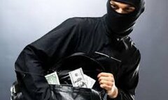 Công an ‘dỏm’ cướp tài sản của bạn gái quen qua mạng