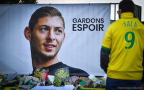 Máy bay chở ngôi sao ngoại hạng Anh mất tích trên biển: 35.000 người kêu gọi tiếp tục tìm kiếm