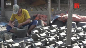 Video: 'Đột nhập' cơ sở làm bếp ông Táo cuối cùng ở TP.HCM