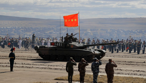 Quân đội Trung Quốc không biết cách sử dụng xe tăng mới vì quá hiện đại