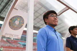 Chính thức: CLB Viettel ký hợp đồng với HLV Hàn Quốc từng giành ngôi á quân K-League