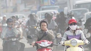 Không khí Hà Nội chạm ngưỡng nguy hại: Người dân cần làm gì?