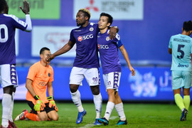 Bầu Hiển chi núi tiền chỉ để Hà Nội vô địch V-League mãi sao?