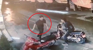 Clip nhận dạng nghi phạm cứa cổ tài xế taxi ở Mỹ Đình