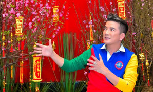 Trang trí biệt thự đón Tết hoành tráng, Đàm Vĩnh Hưng mời fan ‘ruột’ đến tham quan