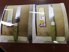 Tài xế taxi bị cứa cổ trước cửa sân Mỹ Đình: Nghi can để lại dao, dép trên xe