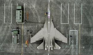 Chuyên gia phương Tây bóc mẽ tiêm kích 'tàng hình' J-16 Trung Quốc