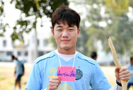 Khoác áo Buriram, Xuân Trường ra đường làm nghi thức lạ