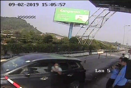 Khởi tố kẻ lái ô tô đâm cọc tiêu vượt trạm thu phí BOT Bến Thủy 2