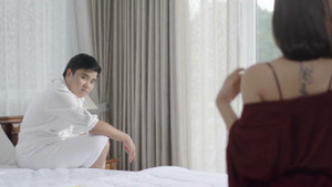 Dương Long căng thẳng khi đóng cảnh nóng với Trang Cherry