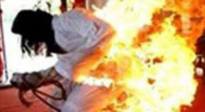 Không xin được tiền đi khám bệnh, người đàn ông thiêu chết vợ ở Bình Phước