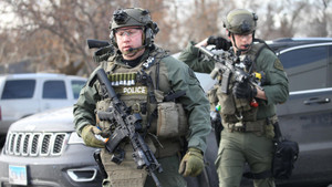 Xả súng tại kho hàng Mỹ, 10 người thương vong