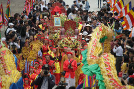 Ảnh: Vạn người tham gia lễ rước nước tại chùa Tam Chúc lớn nhất thế giới